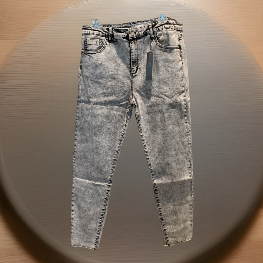 Tractr Gray Acid Washed "Diane" Mid Rise Slim Fit Jeans Size 12 NWT